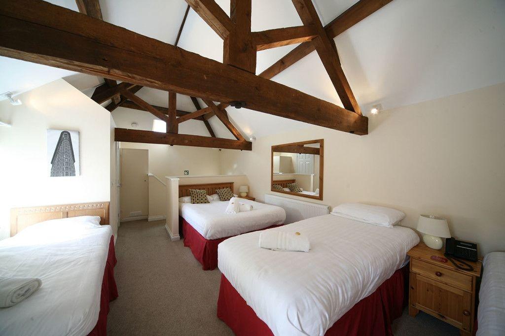 Inn The Dewdrop