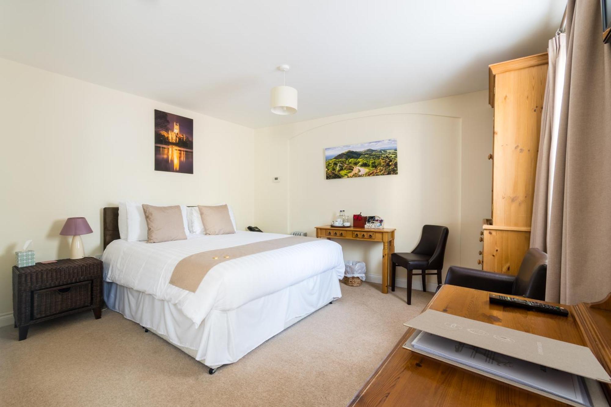 Inn The Dewdrop Bransford