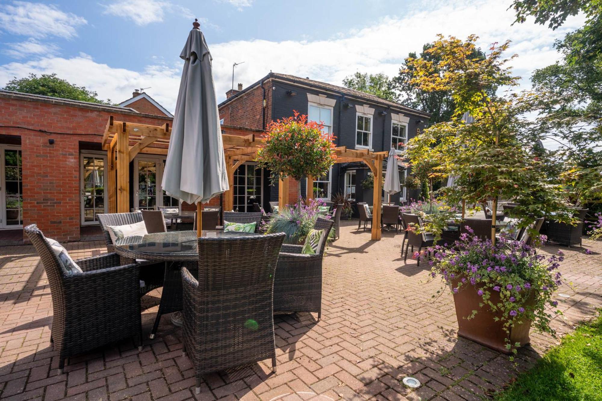 Inn The Dewdrop 4*
