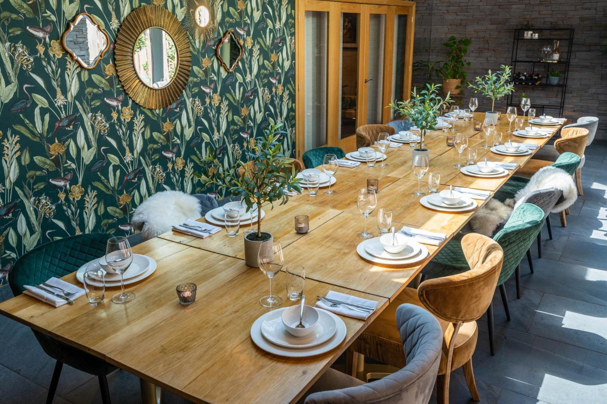 The Dewdrop 4*